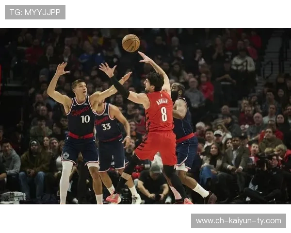 手感冰封大洛半场三分八投全失快船外线二十四仅中五进攻低迷成败